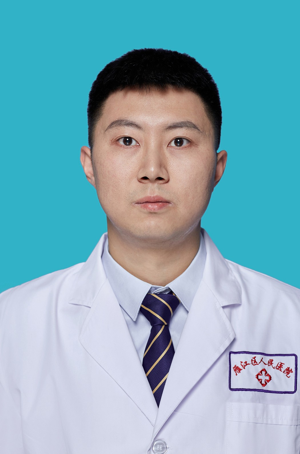 杨昕.JPG